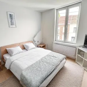 https://station-173-d-bruxelles-charleroi-airport.hotelsantwerp.net